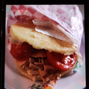 Venezuelan arepa tuna and 🍅 tomato to taste