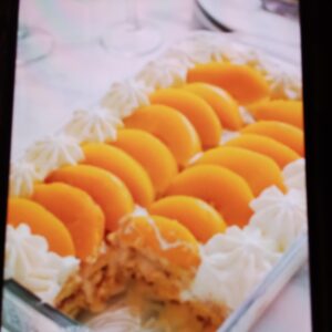 Could dessert of various fruits